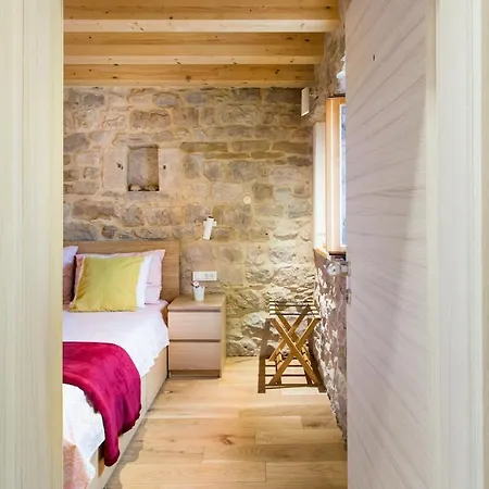 Explore The Historic Center From A Remodeled Διαμέρισμα